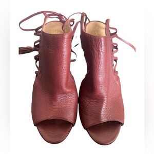 Banana Republic Deborah Ankle Tie Brown Pump Heel  Cognac size 8.5